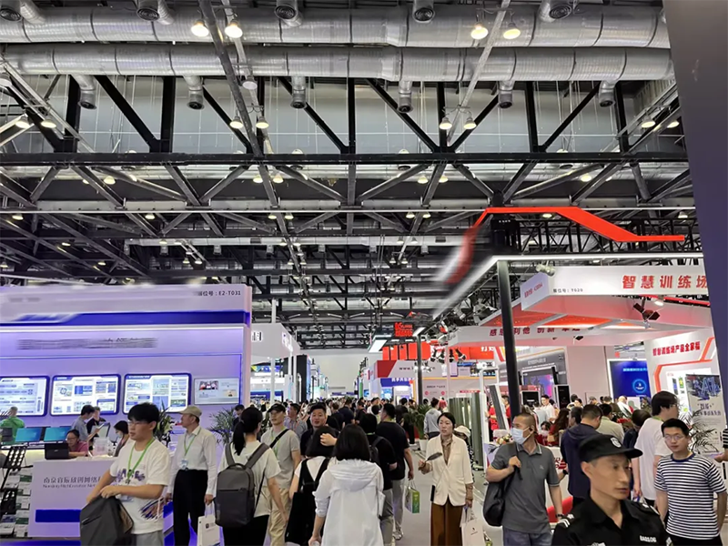 軍博會(huì)盛大開展！世邦通信自主創(chuàng)新，助力科技強(qiáng)軍